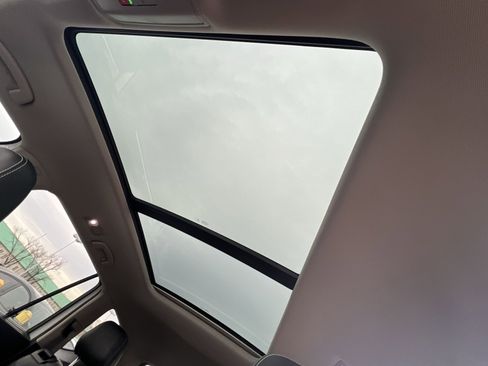 Used 2021 Volkswagen Atlas SE image 23