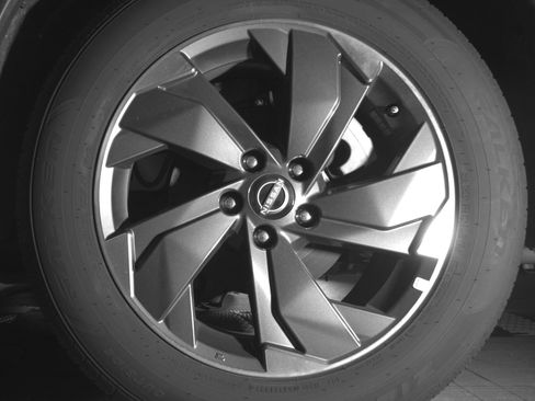 Used 2025 Nissan Rogue SV FWD image 14