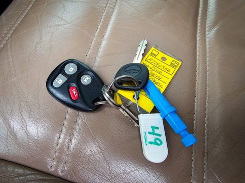 Used 2006 Chevrolet Express 3500 Extended w/ Power and Light Package image 42