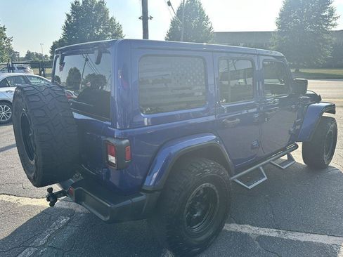 Used 2018 Jeep Wrangler Unlimited Sahara w/ Cold Weather Group AWD/4WD image 5