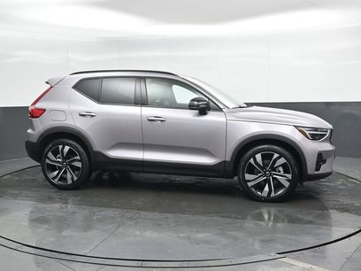 New 2026 Volvo XC40 B5 Ultra w/ Protection Package Premier