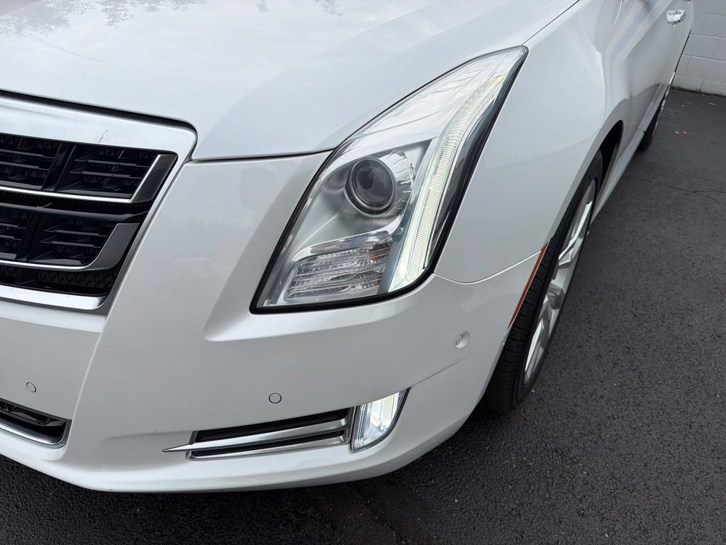 Used 2016 Cadillac XTS Luxury w/ LPO, Protection Package FWD image 9