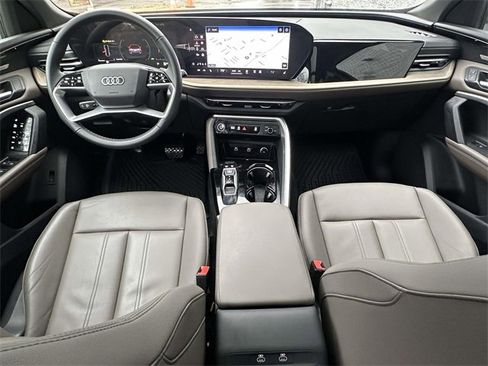 Certified 2025 Audi Q5 Premium Plus w/ Premium Plus image 15