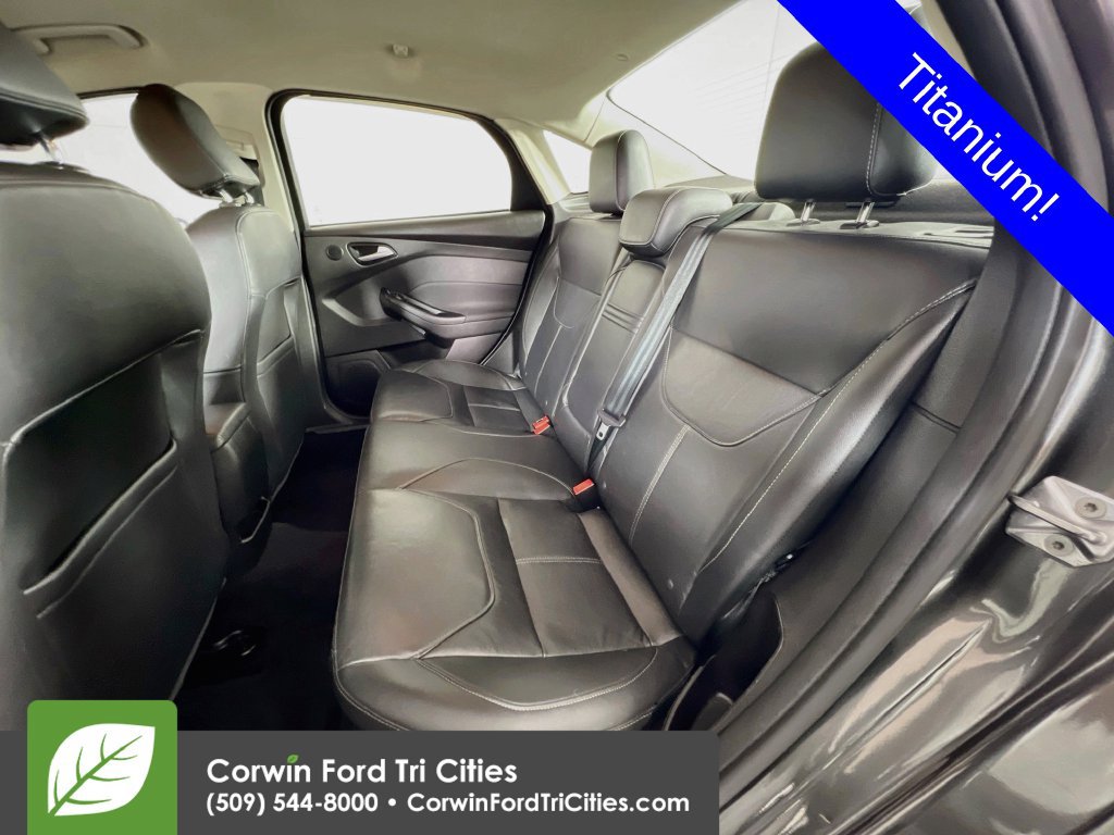 Used 2015 Ford Focus Titanium FWD image 26