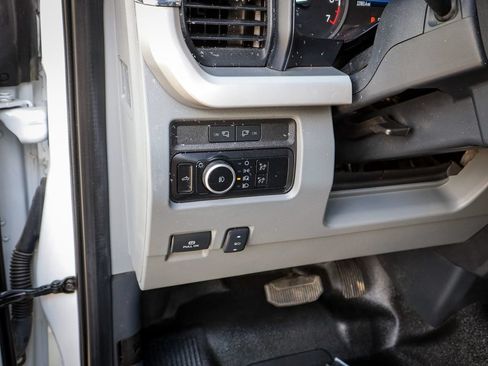Used 2023 Ford F350 XLT w/ FX4 Off-Road Package AWD/4WD image 21