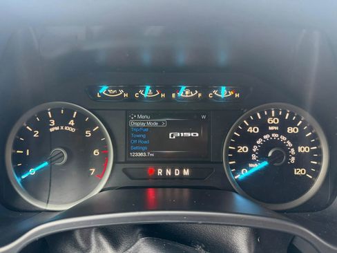 Used 2018 Ford F150 XLT w/ Equipment Group 302A Luxury RWD image 20