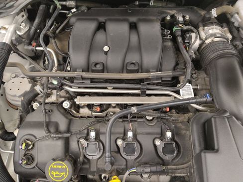 Used 2019 Ford Taurus SE image 30