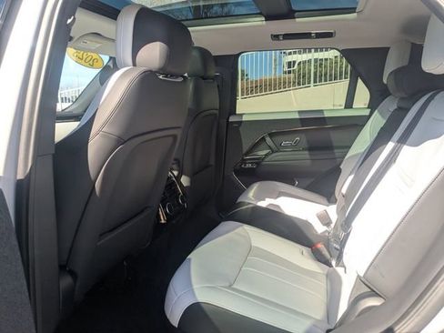 Certified 2025 Land Rover Range Rover Sport Dynamic SE image 12