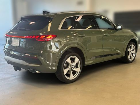Used 2025 Audi Q5 Premium Plus w/ Premium Plus AWD/4WD image 4