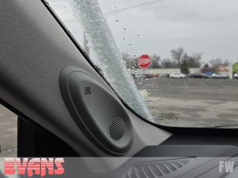 New 2026 Toyota Highlander Platinum image 6