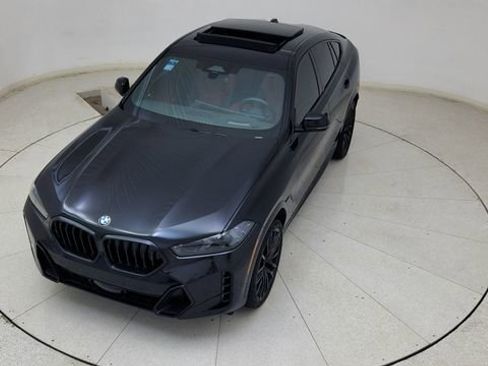 Used 2025 BMW X6 xDrive40i w/ Executive Package image 77