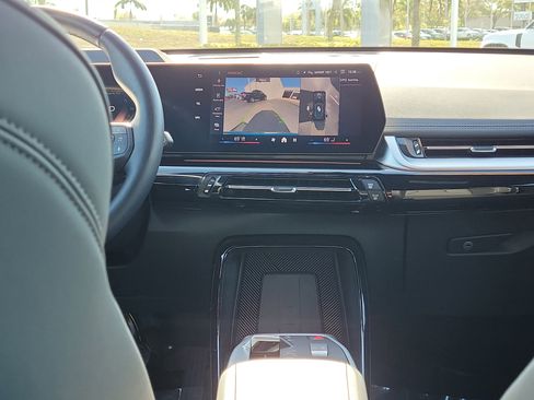 Used 2025 BMW X1 xDrive28i image 17