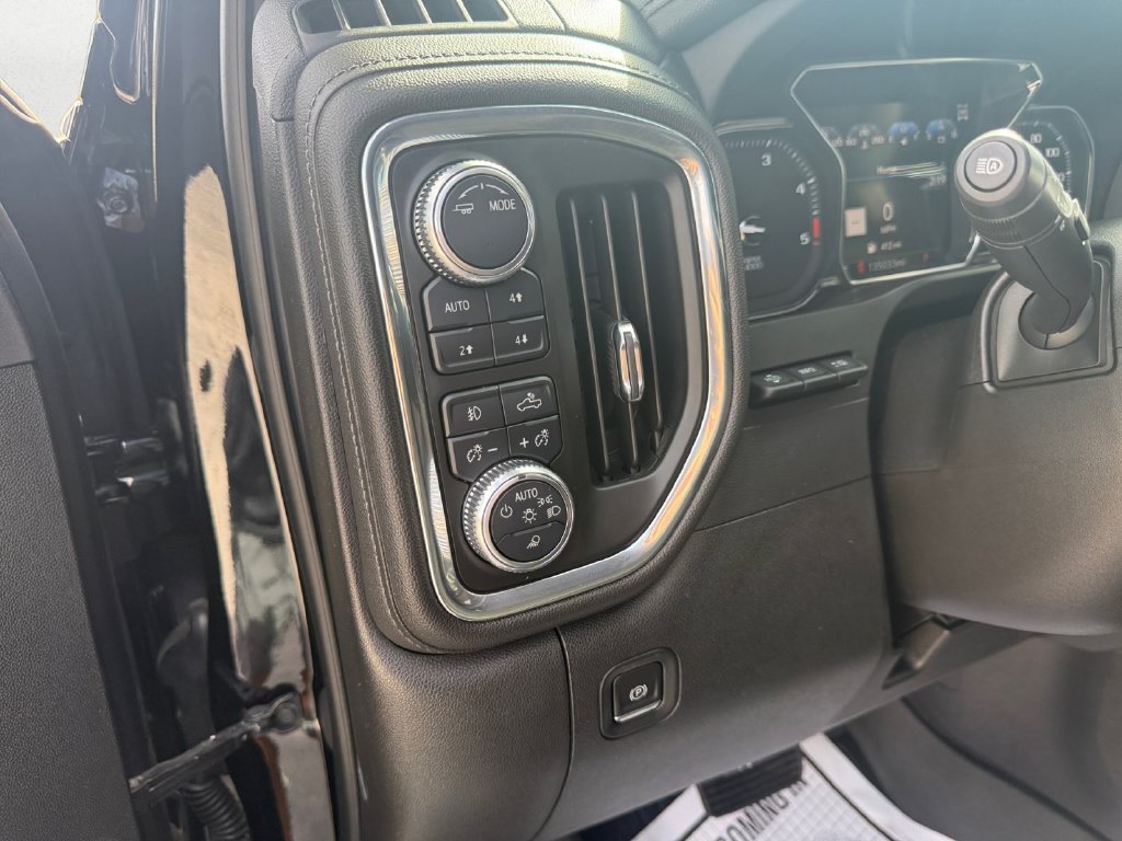 Used 2021 GMC Sierra 2500 Denali w/ Denali Ultimate Package AWD/4WD image 19