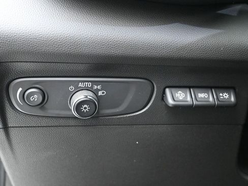 Used 2023 Buick Envision Avenir AWD/4WD image 19