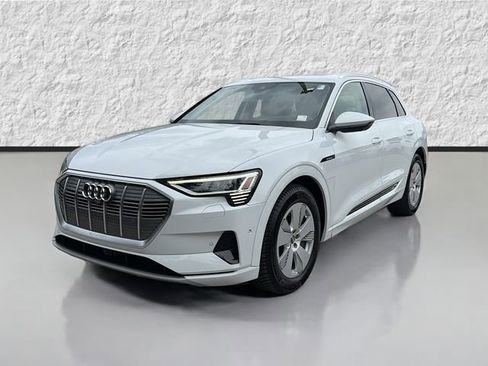 Used 2019 Audi e-tron Prestige image 7