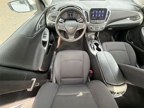 Used 2023 Chevrolet Malibu LT image 19