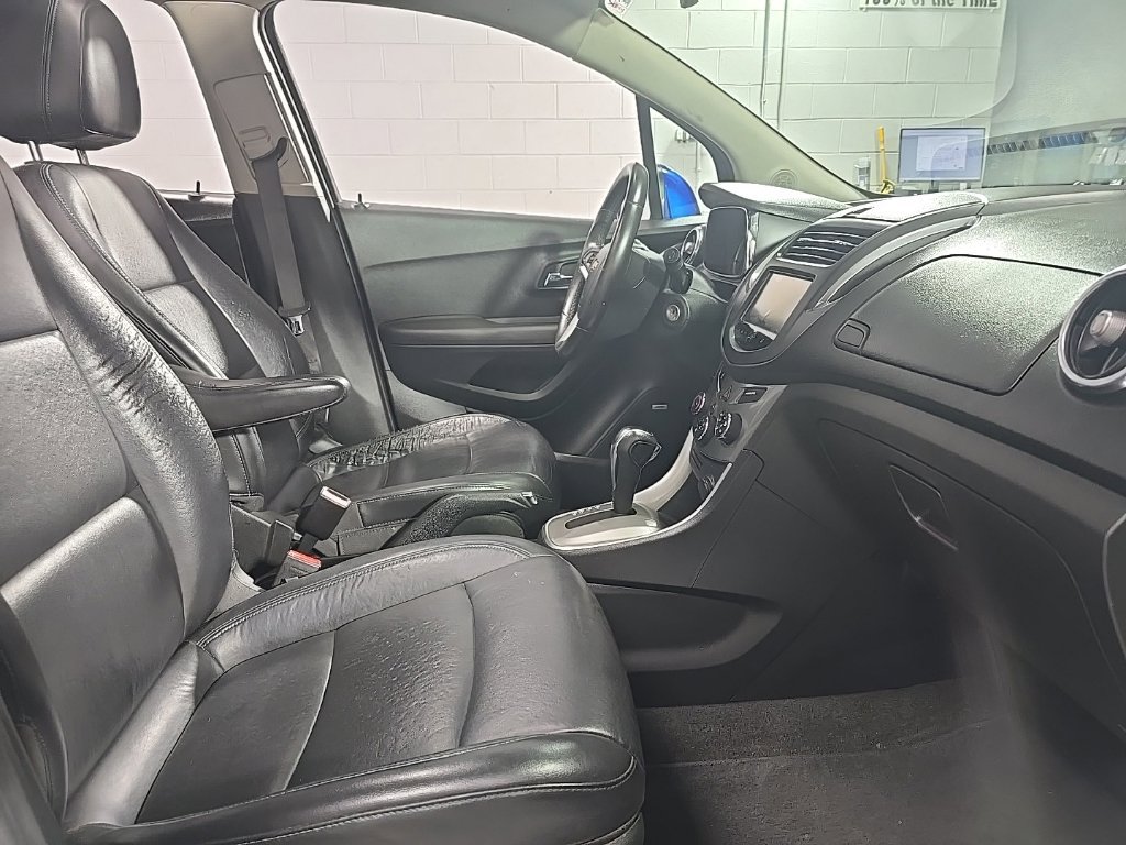 Used 2015 Chevrolet Trax LTZ w/ LPO, Protection Package AWD/4WD image 31