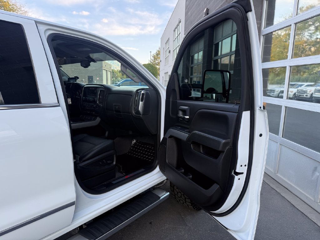 Used 2019 Chevrolet Silverado 2500 LTZ w/ Z71 Package, Off-Road AWD/4WD image 44