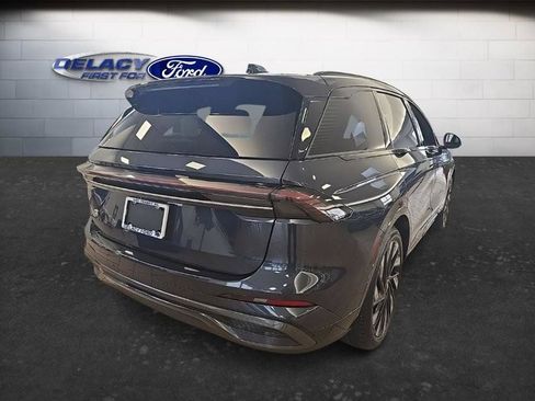 Used 2024 Lincoln Nautilus Reserve w/ Equipment Group 202A AWD/4WD image 7