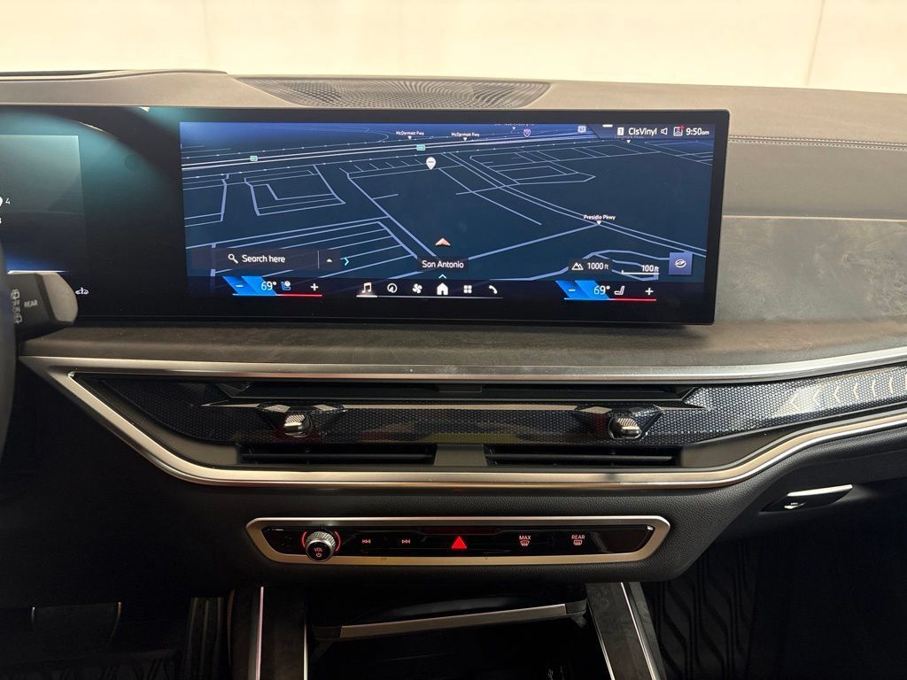 Certified 2026 BMW X7 xDrive40i AWD/4WD image 13