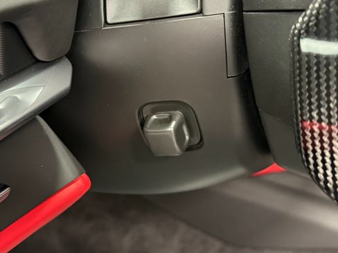 Used 2024 Chevrolet Corvette Z06 RWD image 23