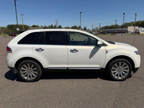 Used 2013 Lincoln MKX AWD image 2