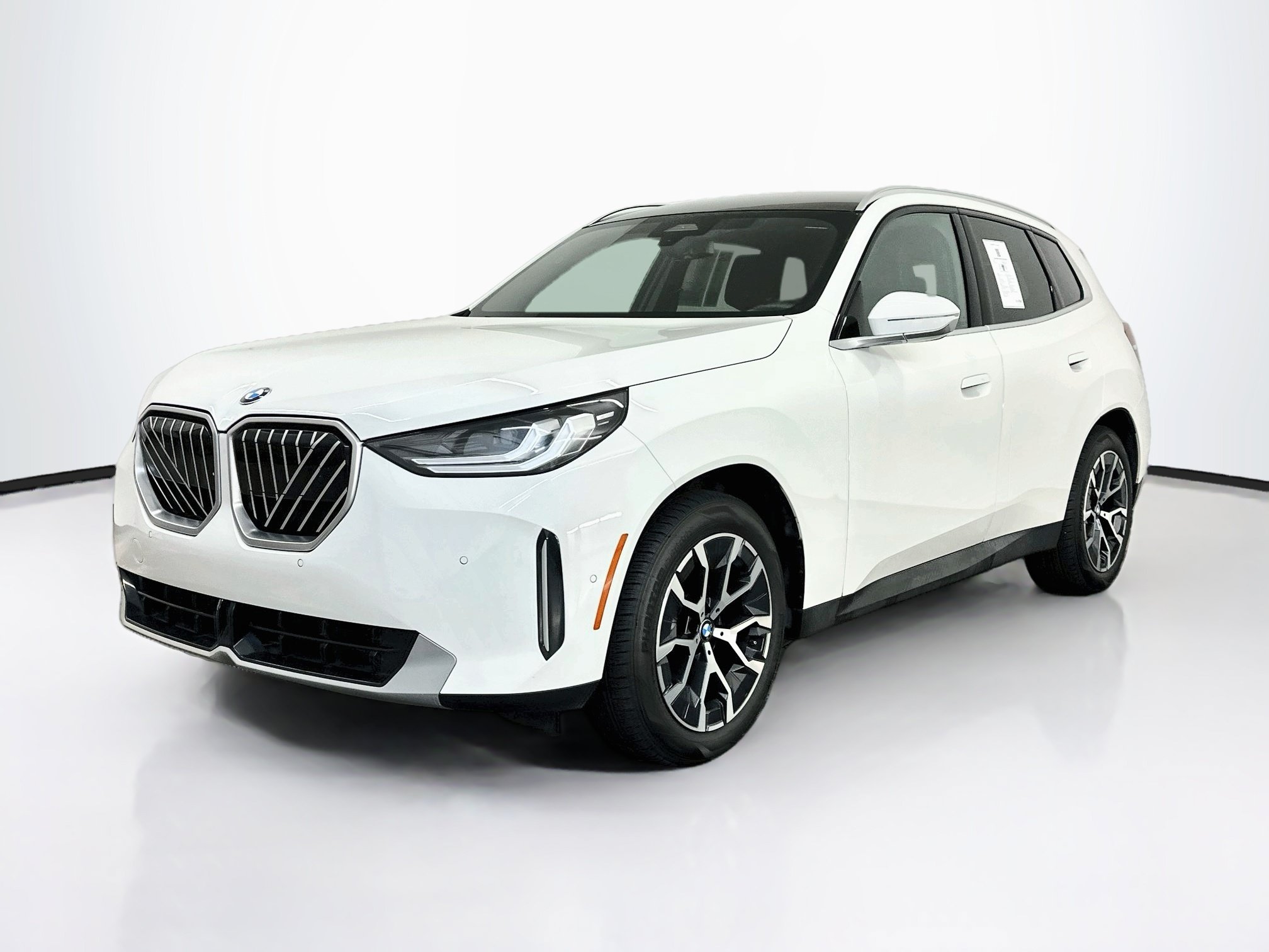 Used 2026 BMW X3 xDrive30i w/ Convenience Package AWD/4WD image 3