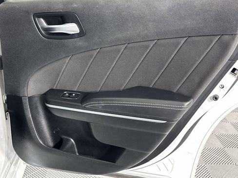 Used 2022 Dodge Charger R/T RWD image 31
