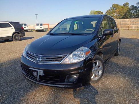 Used 2011 Nissan Versa 1.8 SL 4dr Hatchback image 1