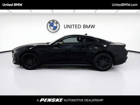 Used 2024 Ford Mustang Coupe RWD image 8