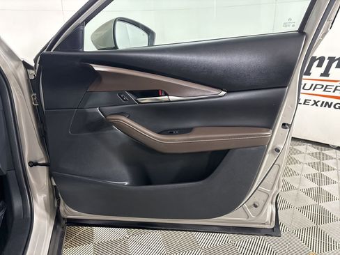 Used 2023 MAZDA CX-30 AWD 2.5 S w/ Premium Package image 26