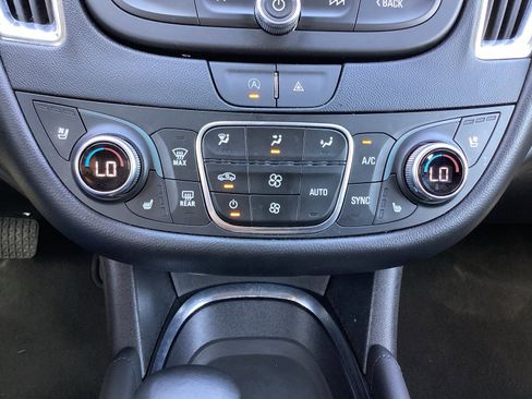 Used 2024 Chevrolet Malibu LT image 20