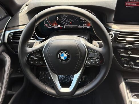 Used 2022 BMW 530i w/ Executive Package RWD image 24
