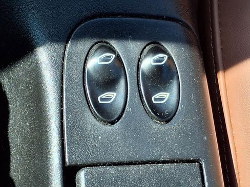 Used 2004 Porsche 911 Carrera 4S AWD/4WD image 16