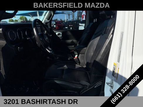 Used 2021 Jeep Gladiator Overland w/ Popular Equipment Package AWD/4WD image 18