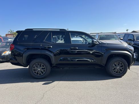 Certified 2026 Toyota 4Runner SR5 AWD/4WD image 2