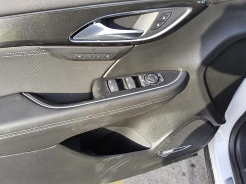 Used 2025 Buick Envision Preferred image 6