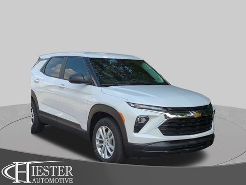 New 2026 Chevrolet TrailBlazer LS w/ LS Convenience Package FWD image 1