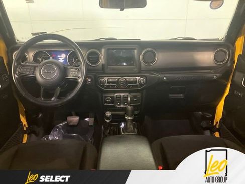 Used 2020 Jeep Wrangler Sport AWD/4WD image 18