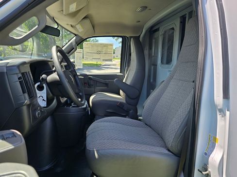 New 2025 Chevrolet Express 3500 w/ Power Convenience Package RWD image 17