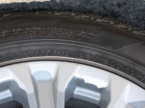 Used 2020 Ford F250 XLT w/ XLT Value Package image 38