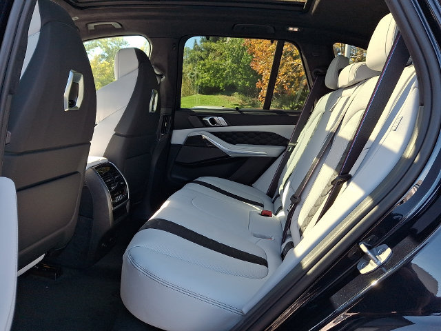 New 2026 BMW X5 M Competition w/ Executive Package AWD/4WD image 9
