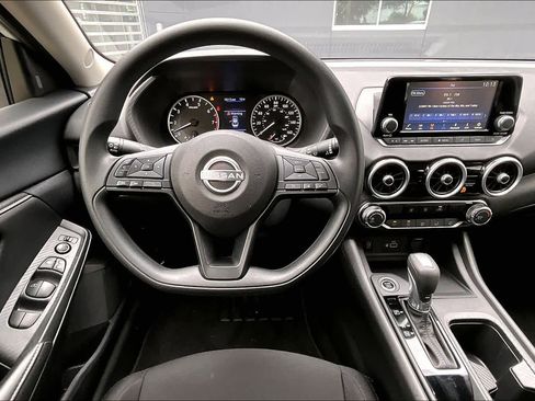 Certified 2025 Nissan Sentra S FWD image 6