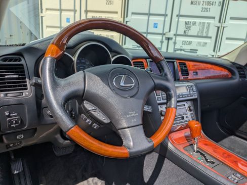 Used 2003 Lexus SC 430 Convertible RWD image 28