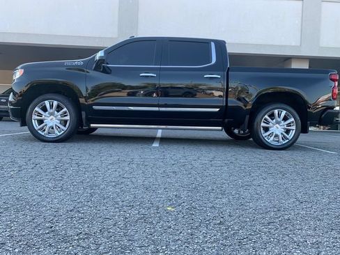 Used 2026 Chevrolet Silverado 1500 High Country AWD/4WD image 8