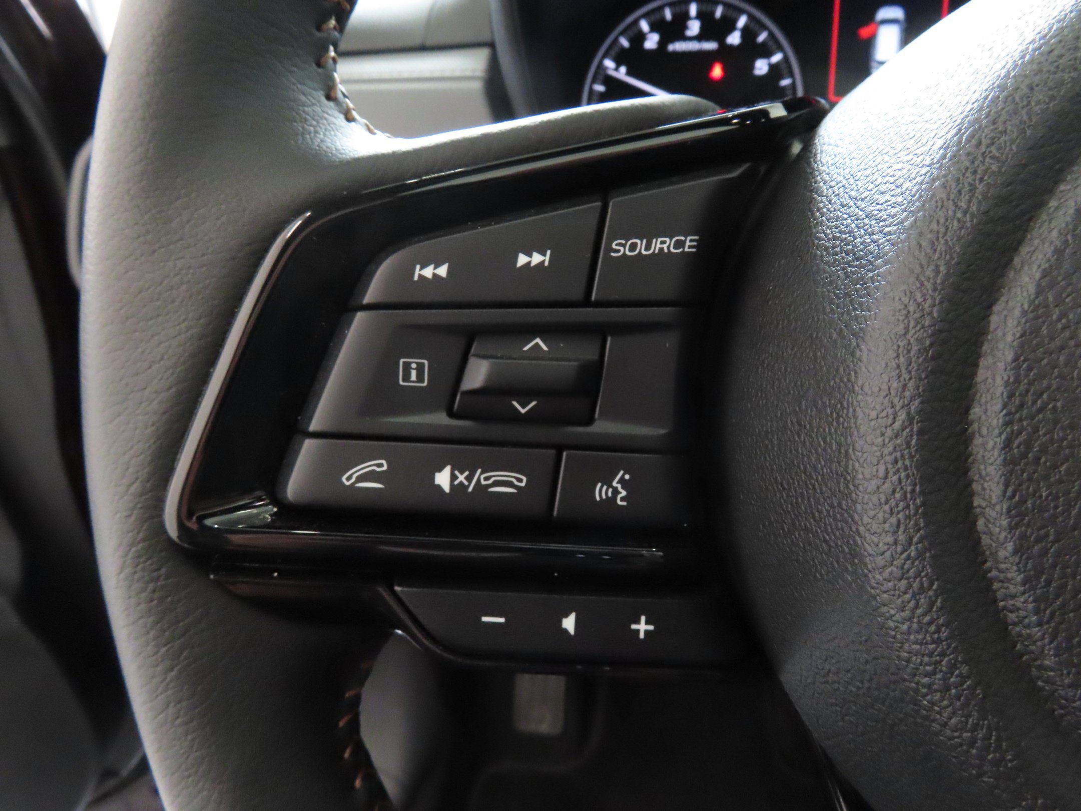 Used 2026 Subaru Forester Touring AWD/4WD image 13
