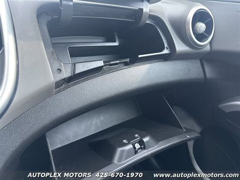 Used 2018 Chevrolet Sonic Premier image 30