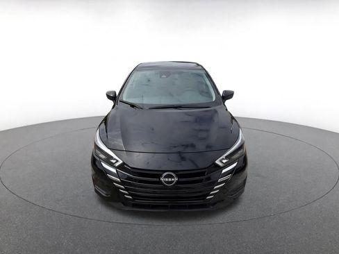 Used 2025 Nissan Versa SV image 4