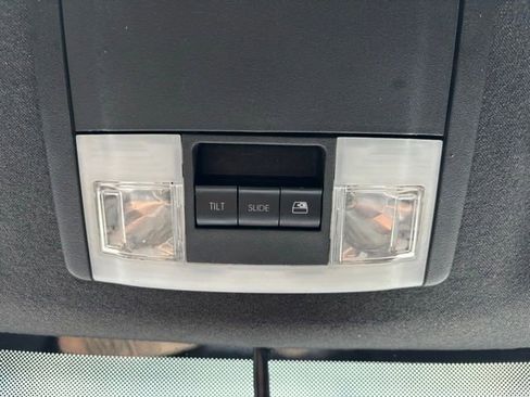 Used 2013 Ford F250 Platinum w/ FX4 Off Road Pkg image 15