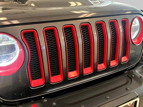 Used 2019 Jeep Wrangler Unlimited Rubicon AWD/4WD image 28